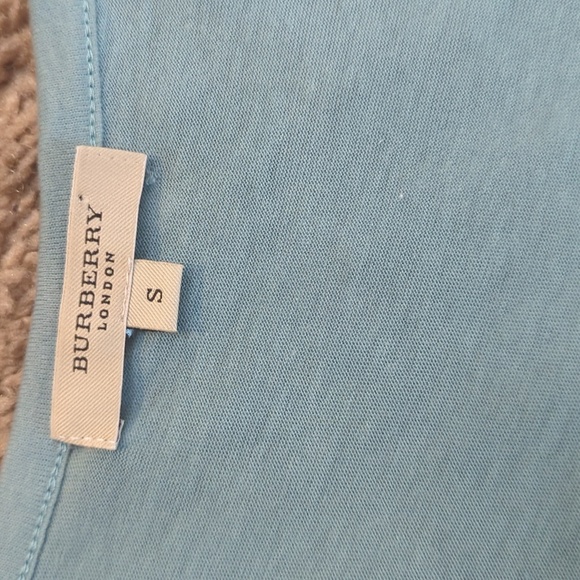 Burberry London Women's Soft Seafoam Pleated Front Button Tank Top S - Picture 4 of 10